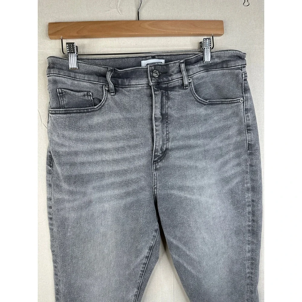 LOFT‎ Women's Gray The Kick Crop Denim Jeans Pants Size 12 / 31
